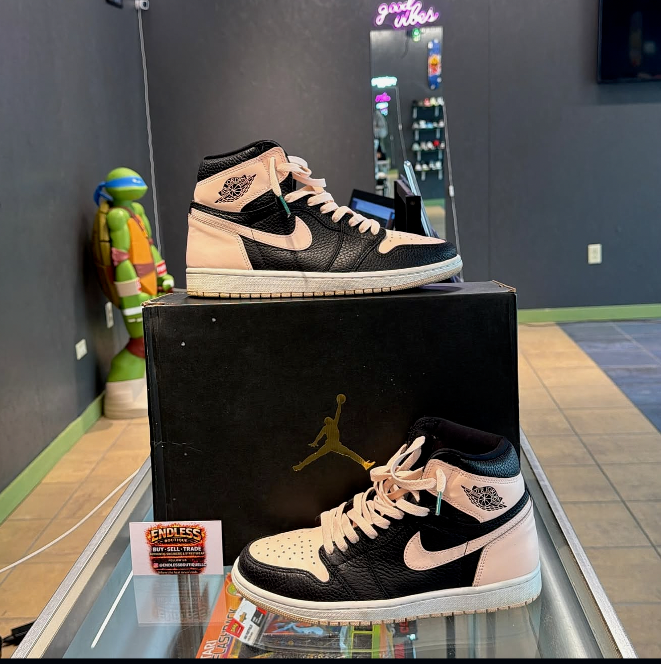 Jordan 1 High Crimson Tint