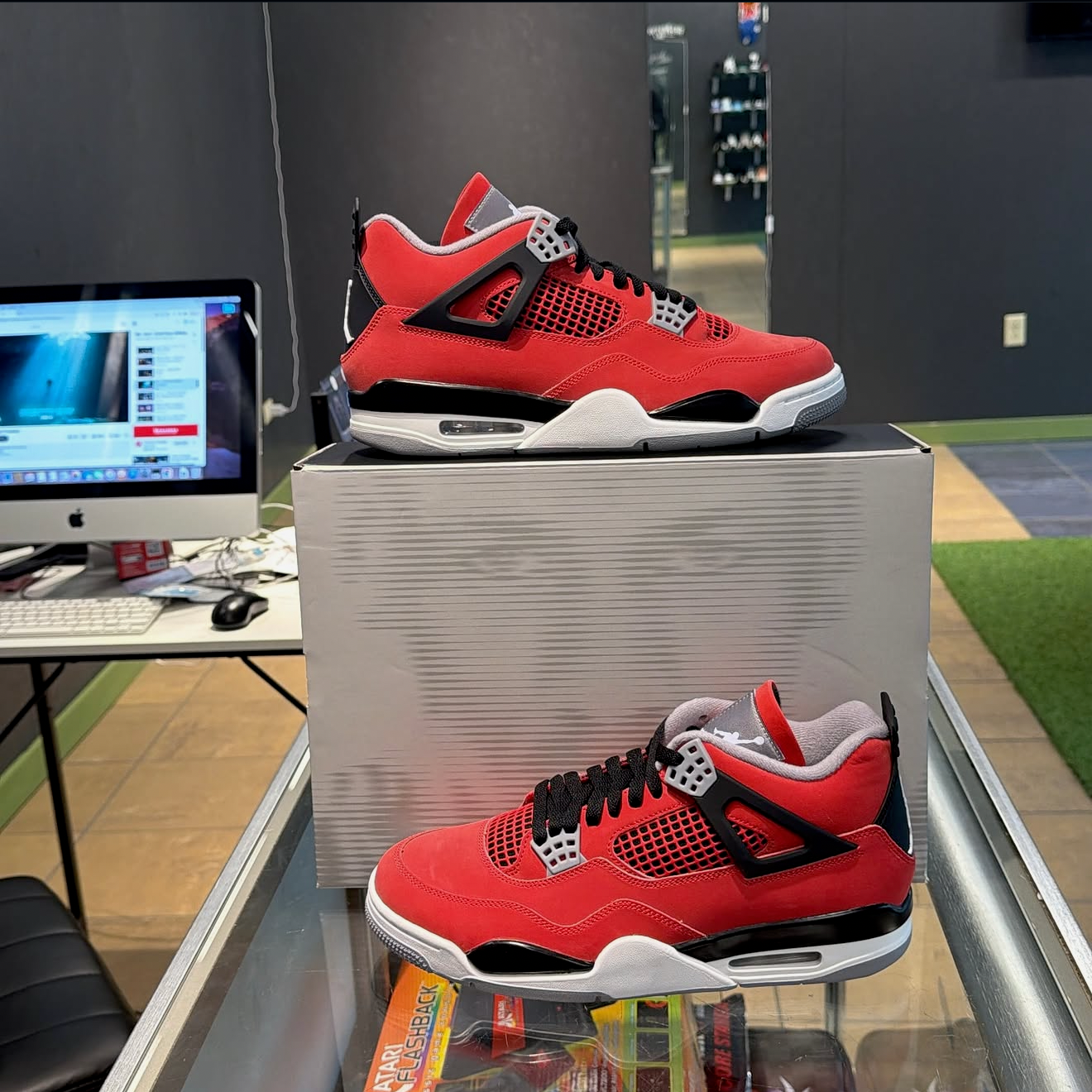 Jordan 4 Toro Bravo (2026)
