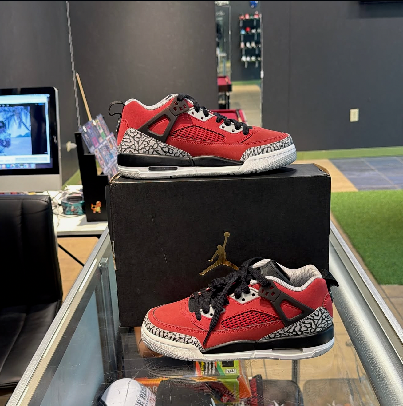 Jordan Spizike Low Tori