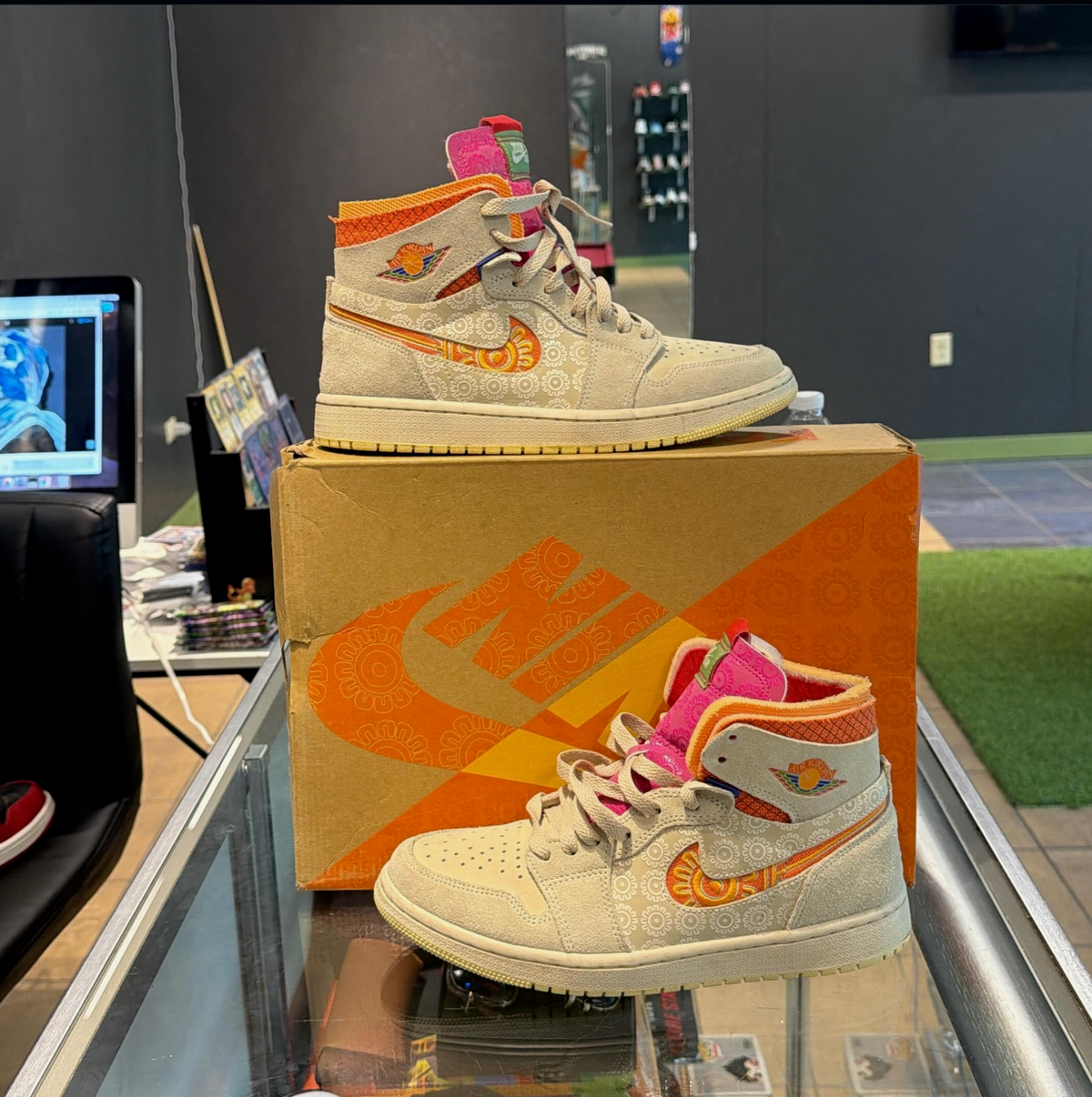 Jordan 1 High Somos Familia
