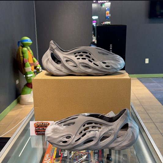Yeezy Foam RNR MX Granite