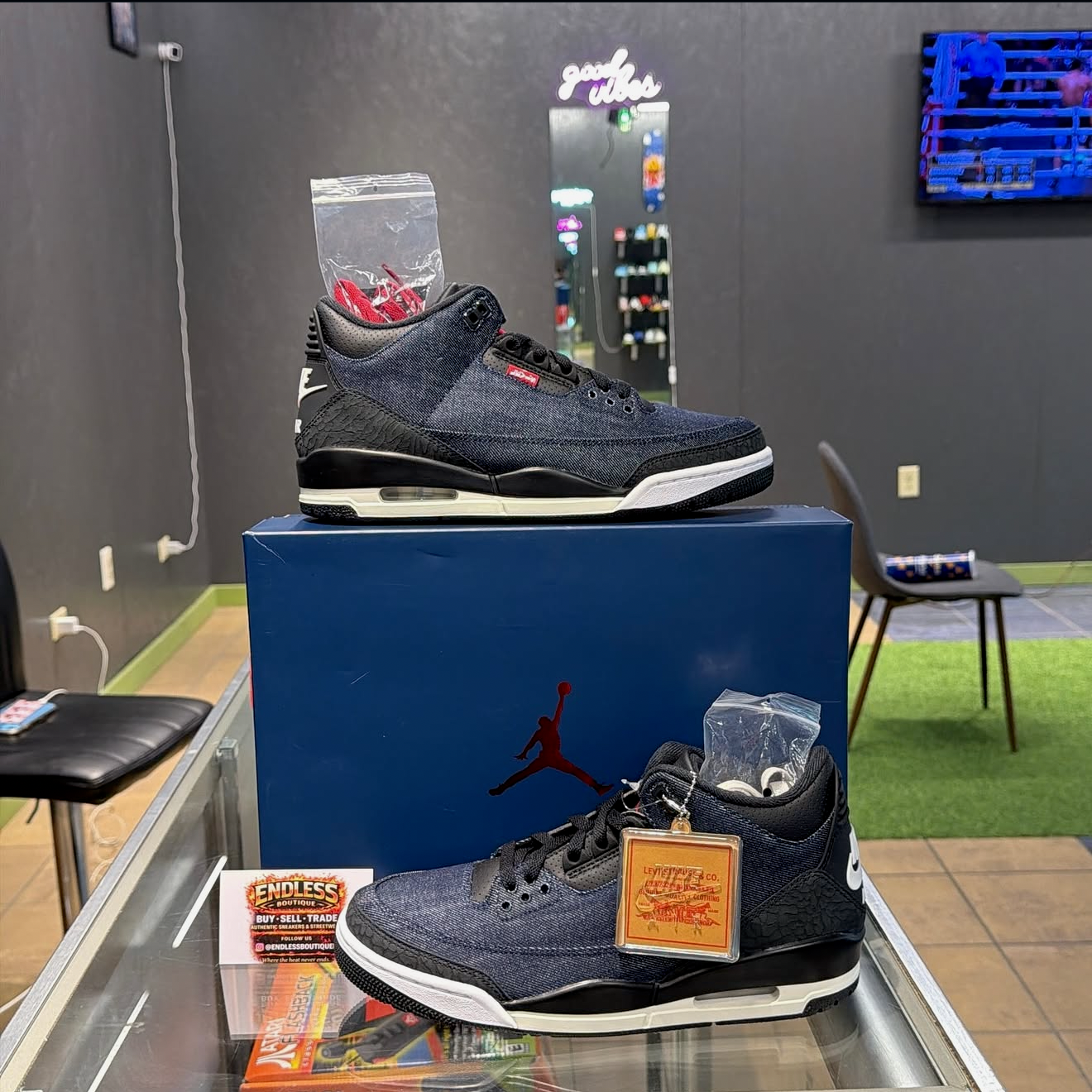 Jordan 3 Levi Indigo