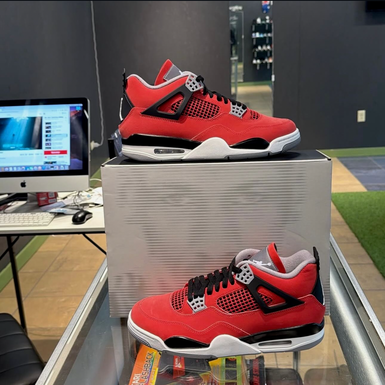 Jordan 4 Toro Bravo (2026)